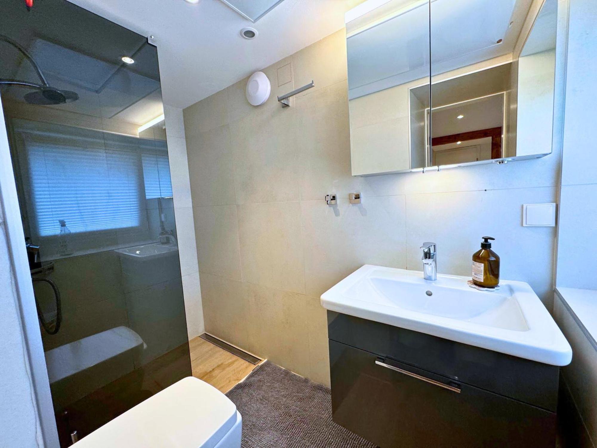 Jobelhome Alb Apartment Бад-Урах Экстерьер фото